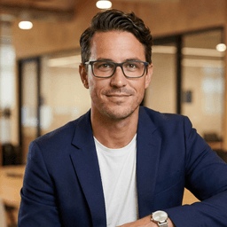 Marcus Reynolds - Crypto analyst and blockchain educator